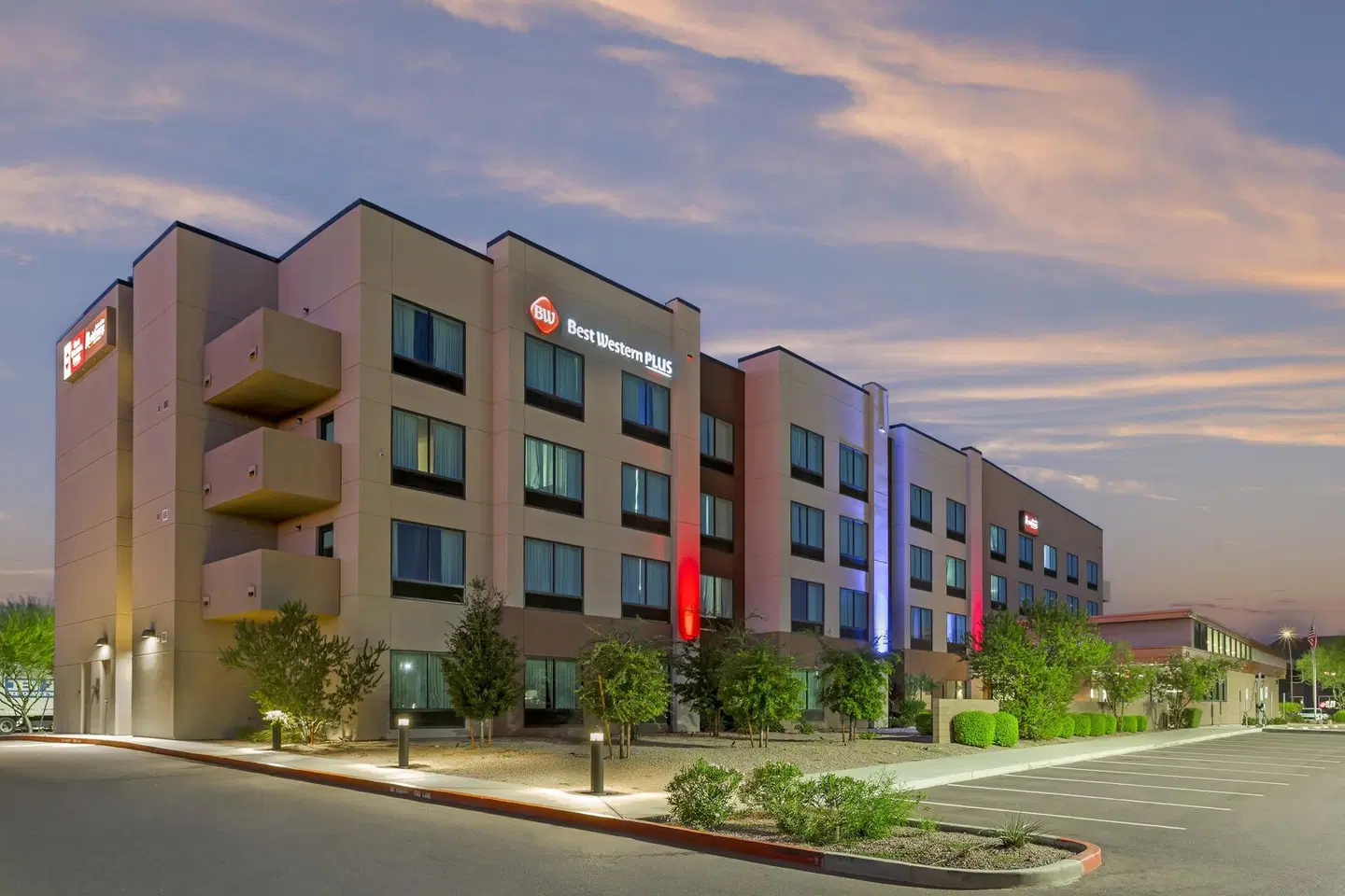 Best Western Plus Executive Residency Happy Valley/North Phoenix EXTERIOR
