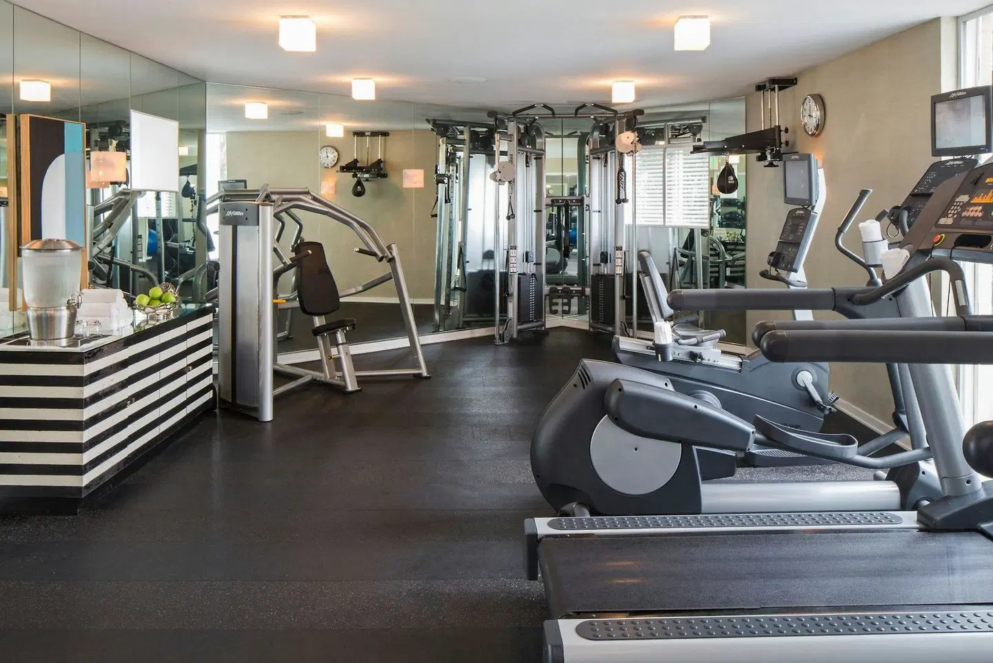 Avalon Hotel Beverly Hills SPORTS_AND_LEISURE
