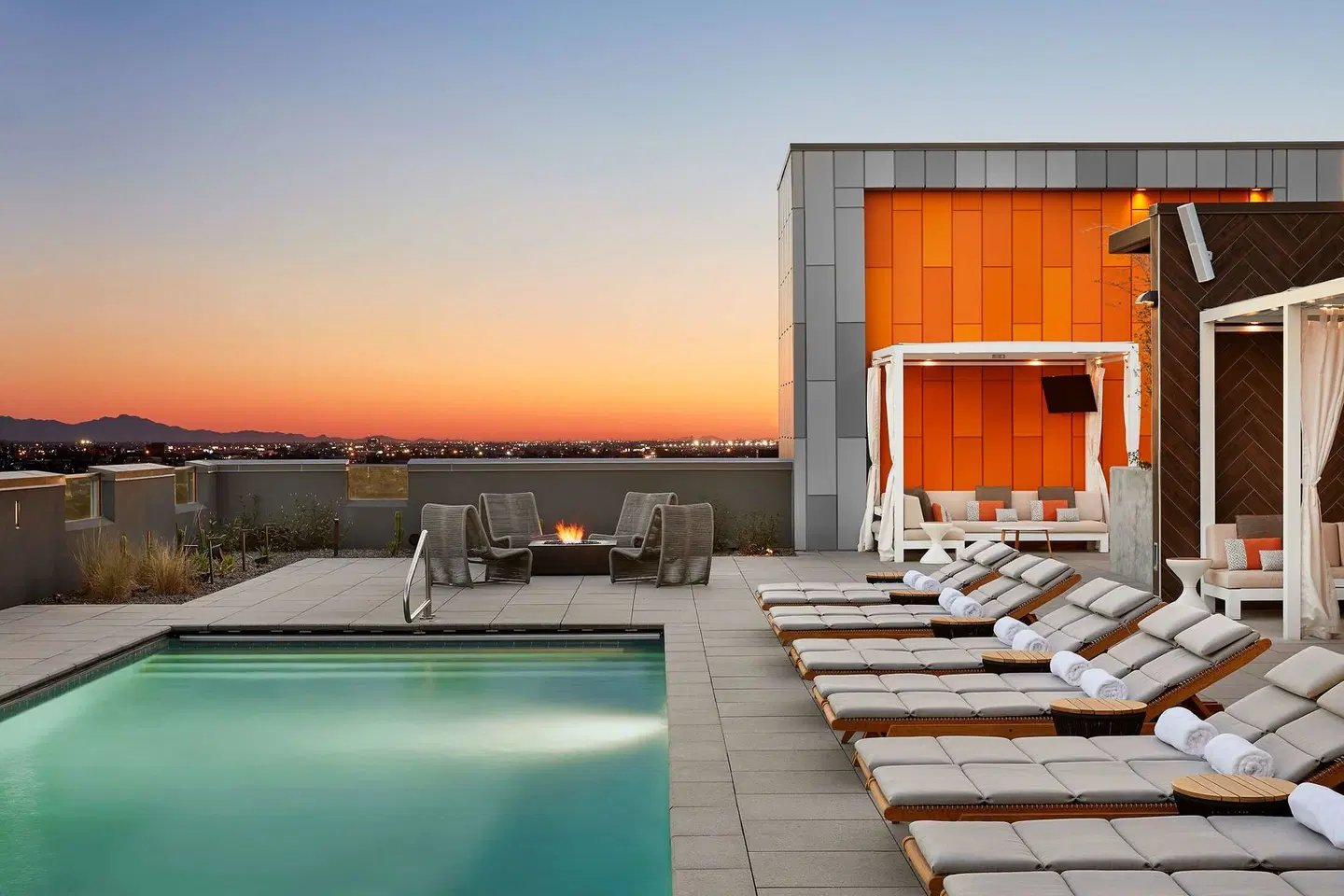 Canopy by Hilton Tempe Downtown OUTDOOR_POOL