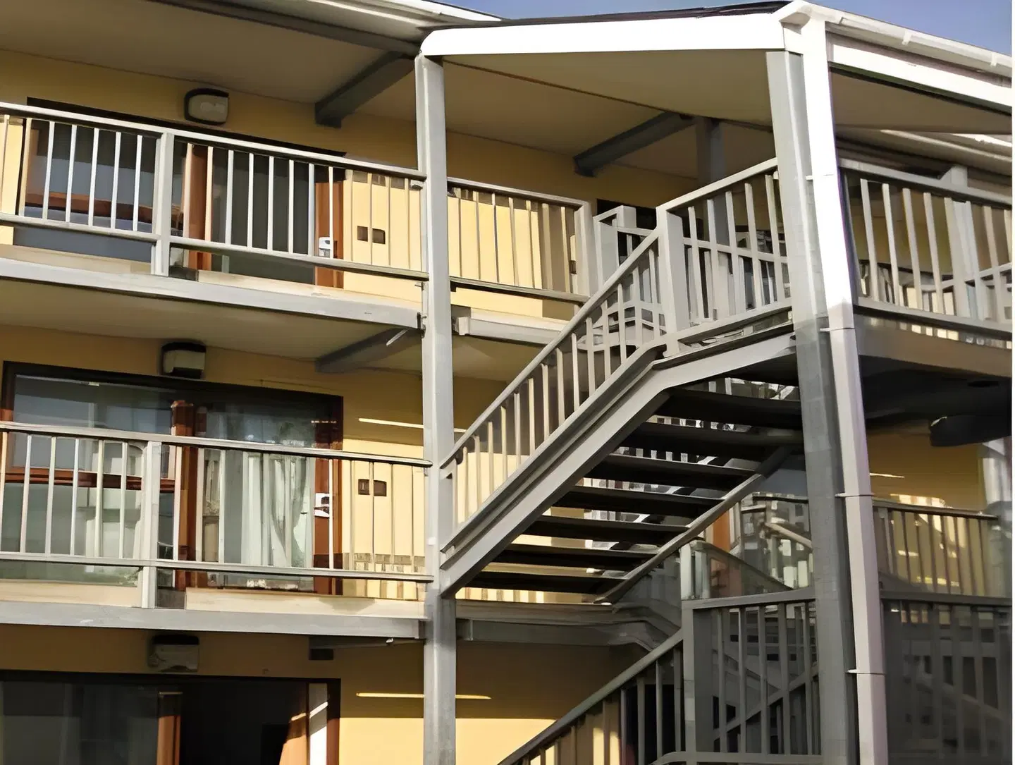 The Beach Motel EXTERIOR