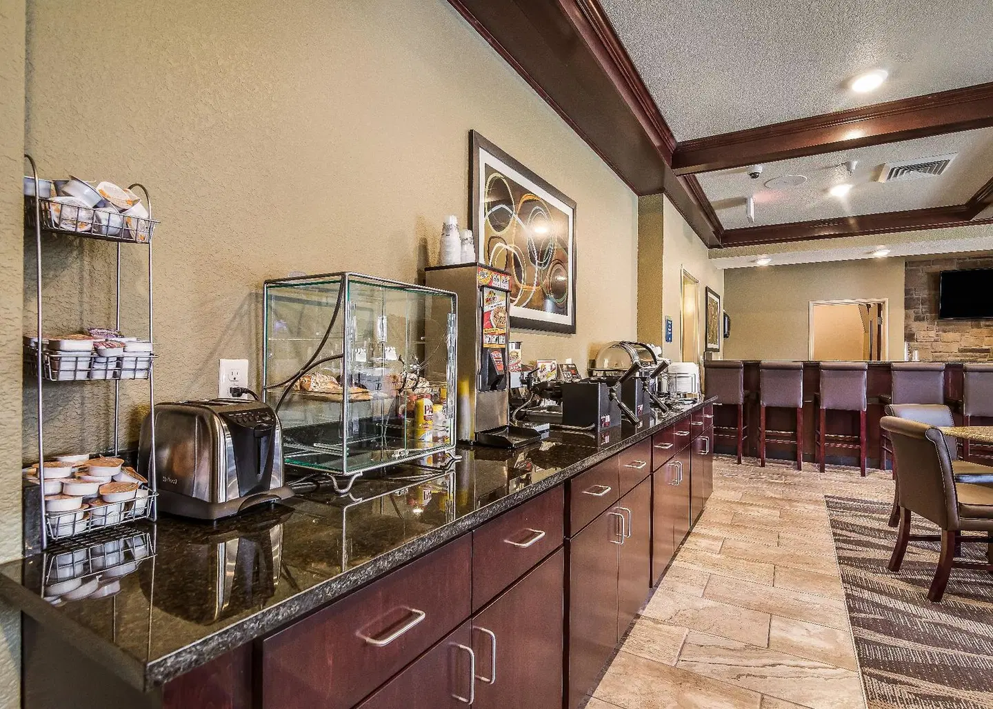 Cobblestone Hotel & Suites - Victor Bar