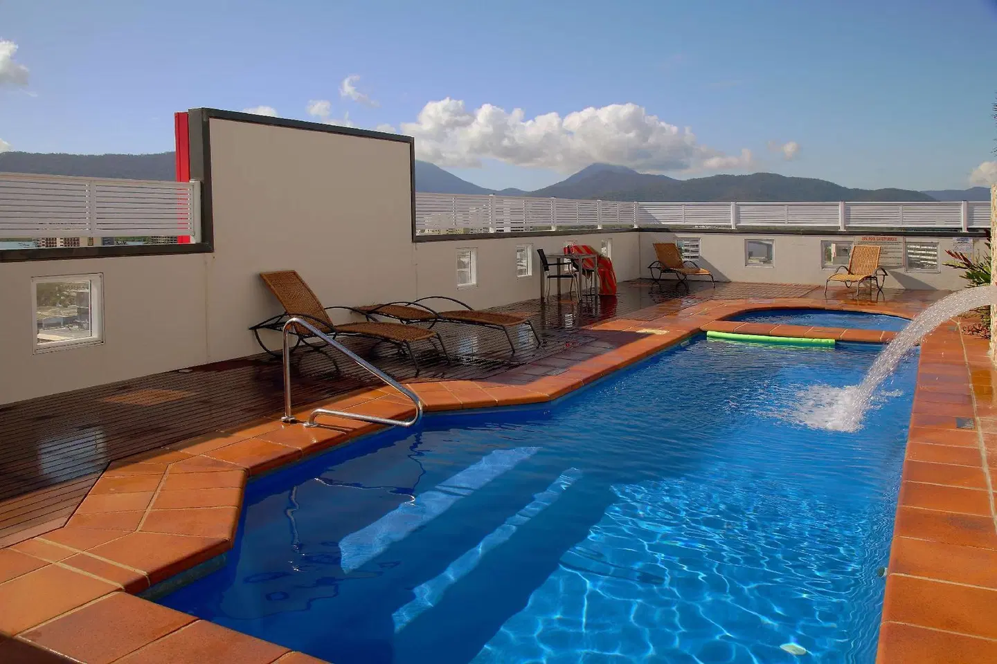 Cairns Central Plaza OUTDOOR_POOL