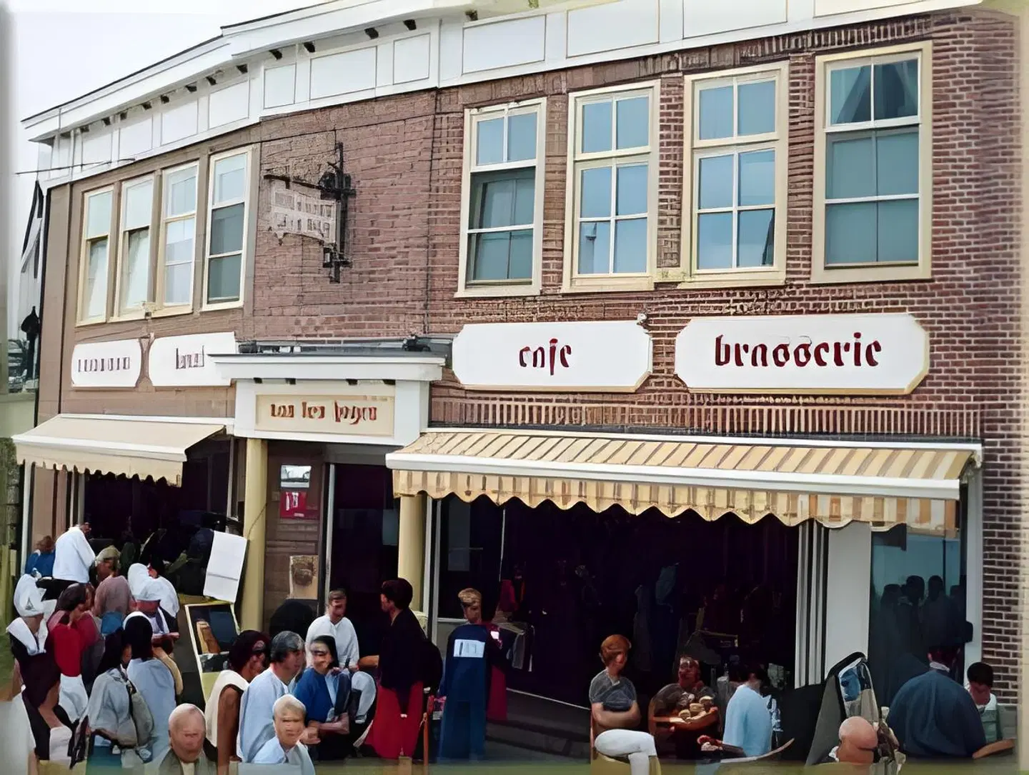 Van den Hogen EXTERIOR