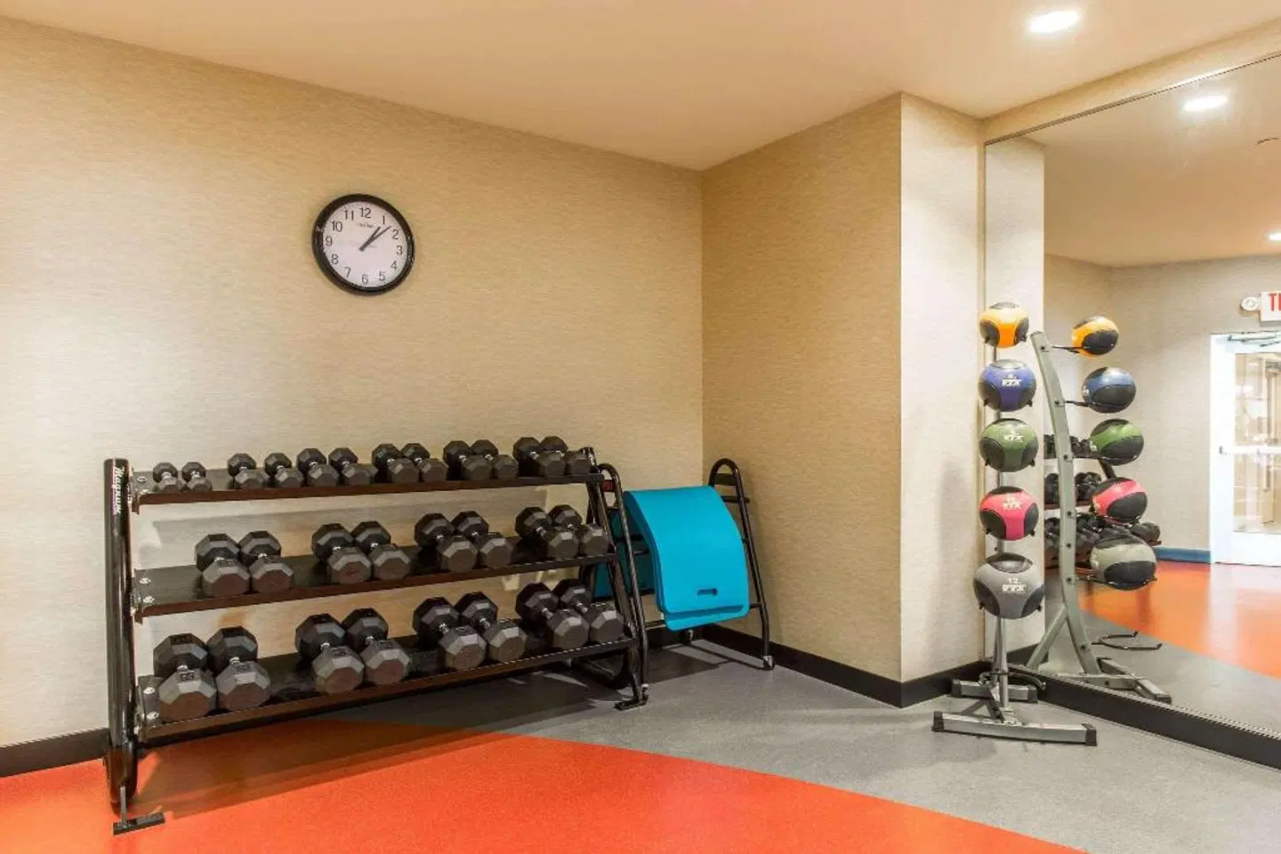 Cambria Suites Rapid City SPORTS_AND_LEISURE