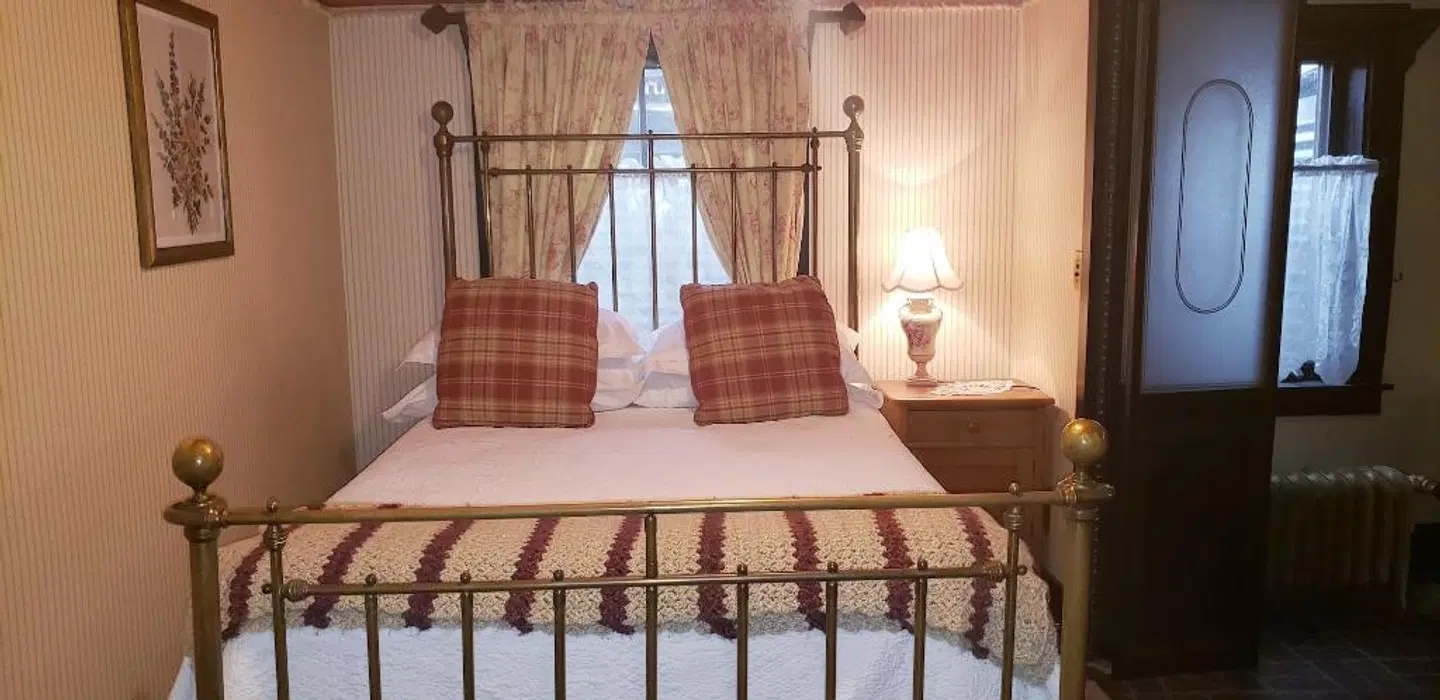 Alaska Heritage House B&B ROOM_EXAMPLE