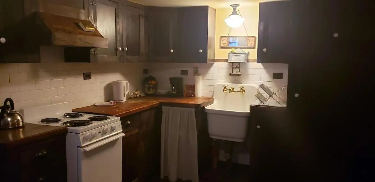 Alaska Heritage House B&B ROOM_EXAMPLE