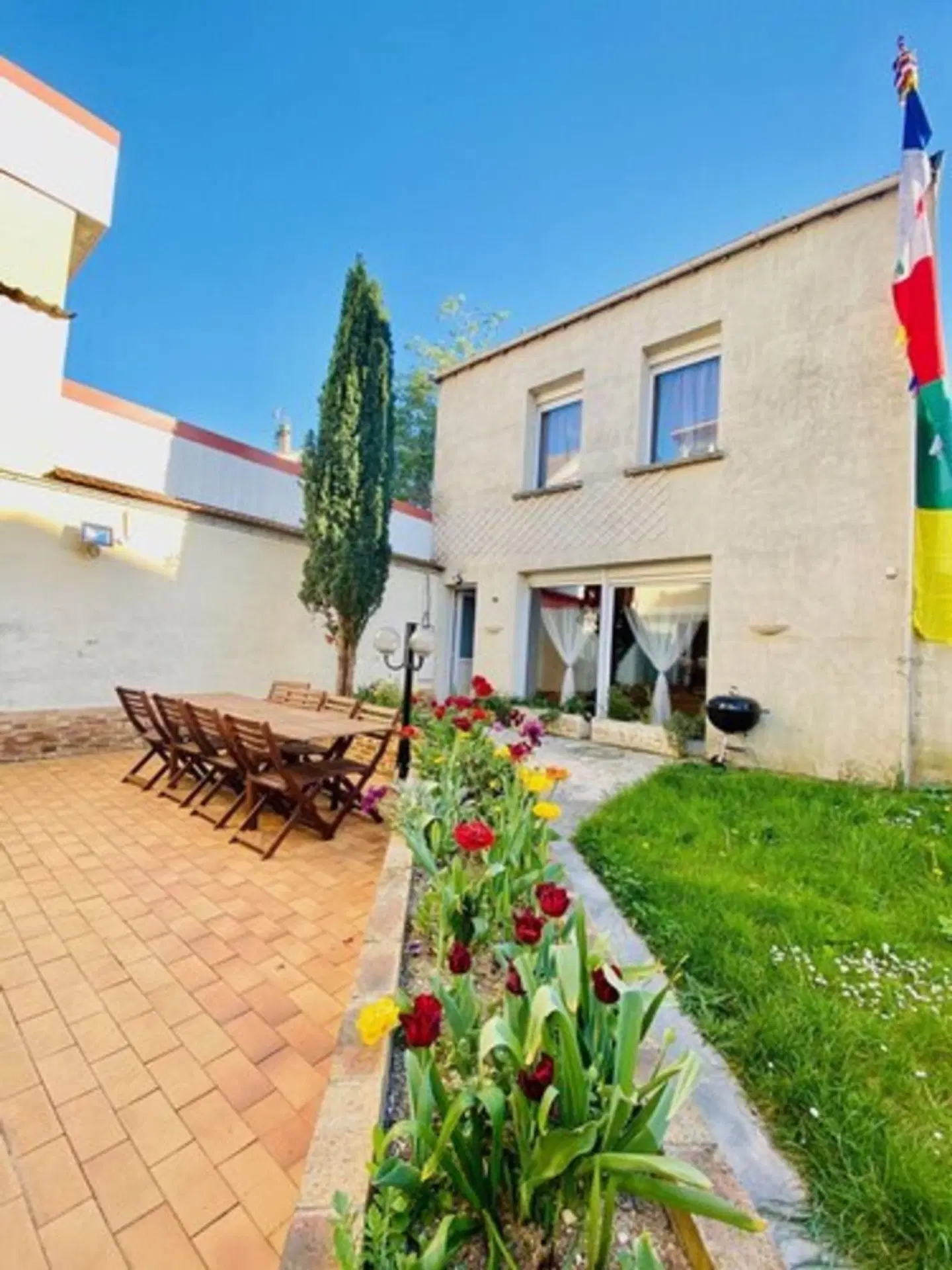 Reims Sherpa Guest House Garten