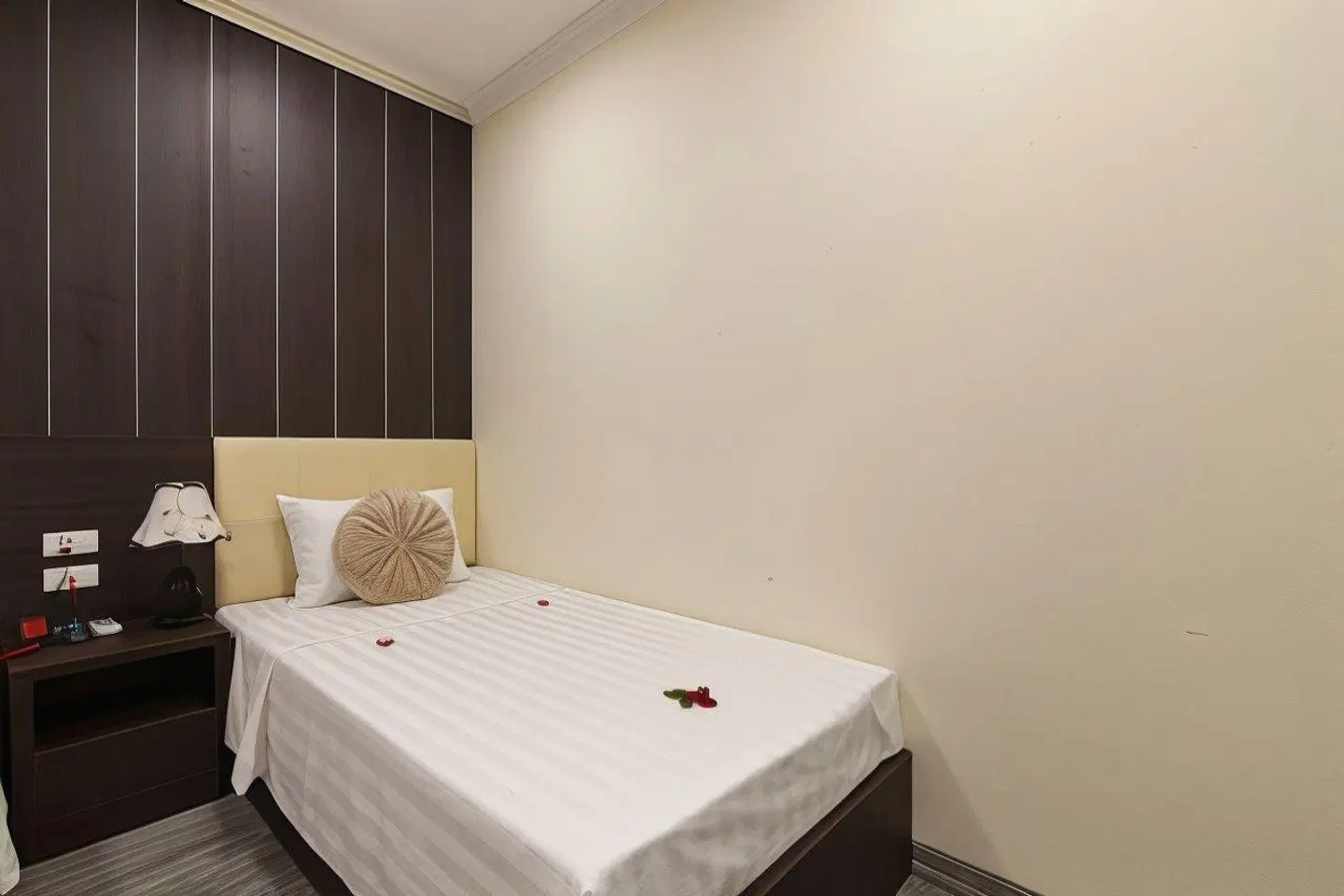 Hanoi Elpis Hotel ROOM_EXAMPLE