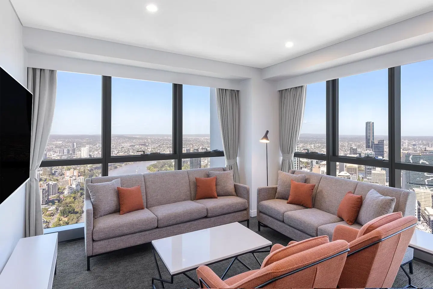 Meriton Serviced Apartments Adelaide Street ROOM_EXAMPLE