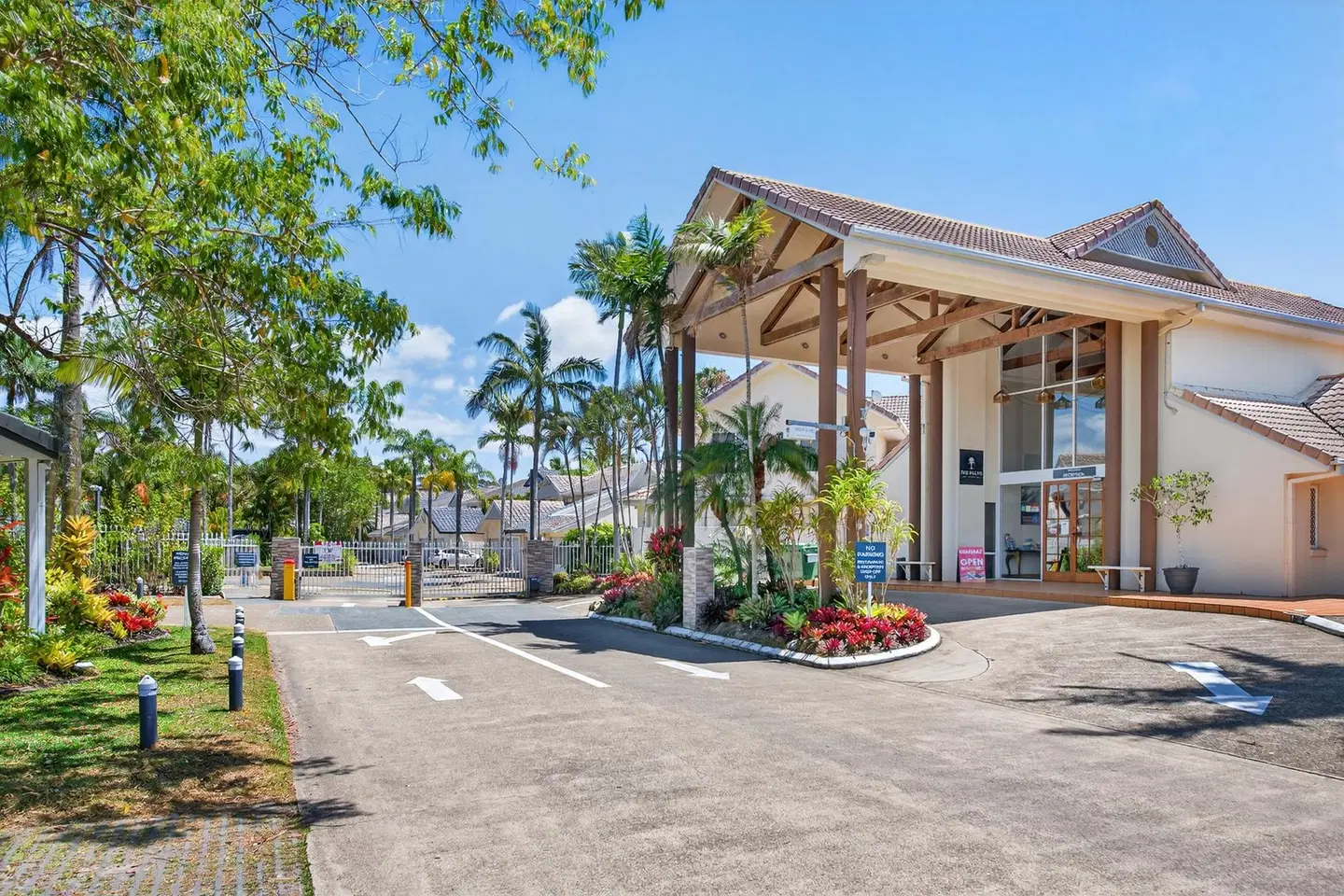 Isle of Palms Resort EXTERIOR
