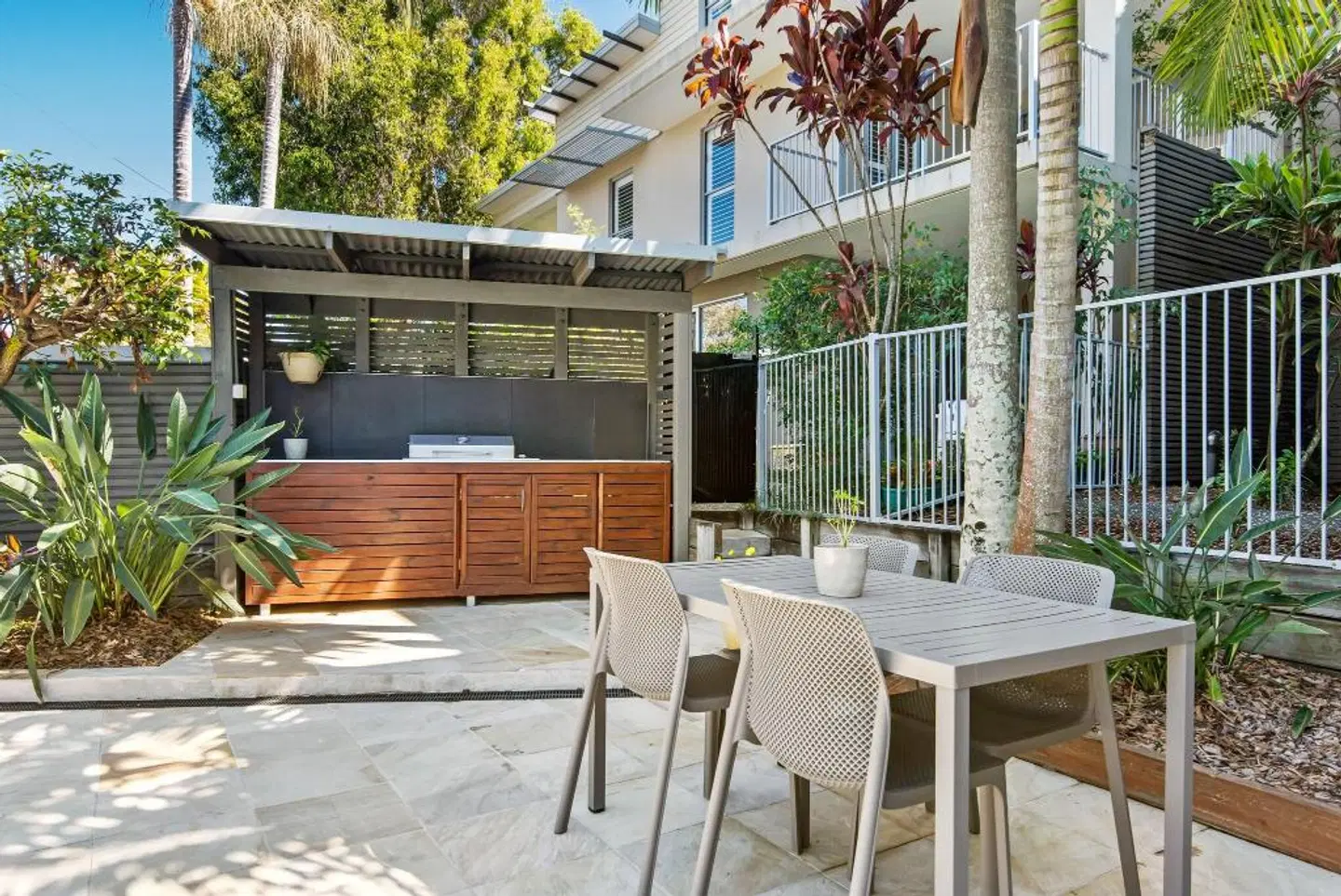 Metzo Noosa Resort Terrasse