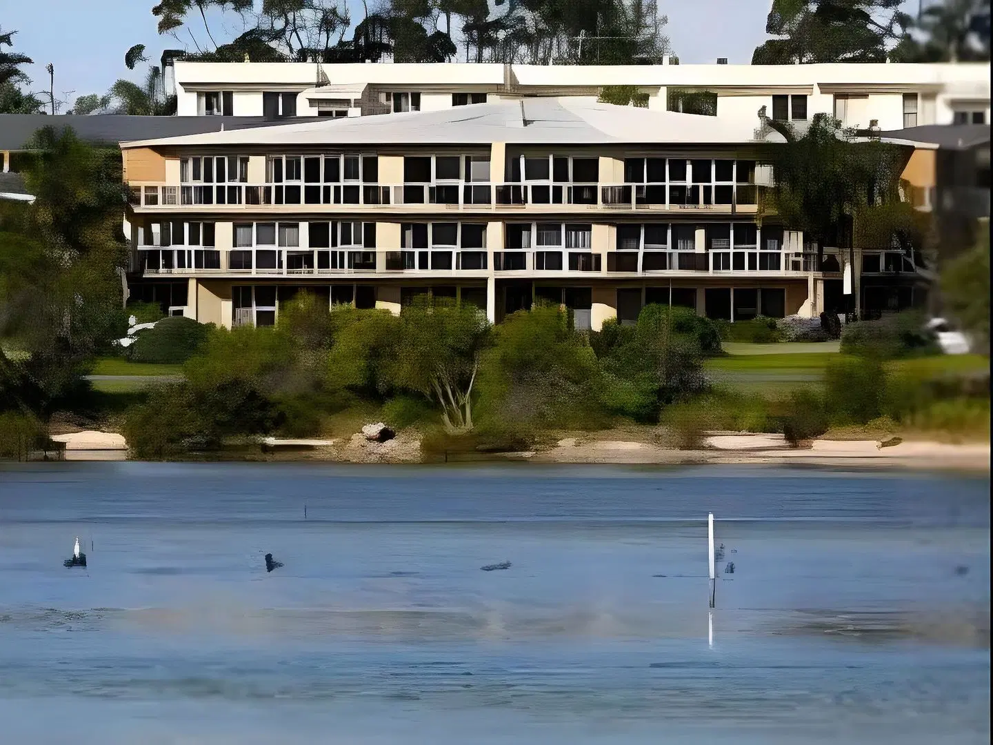 Waterview Luxury Apartments EXTERIOR