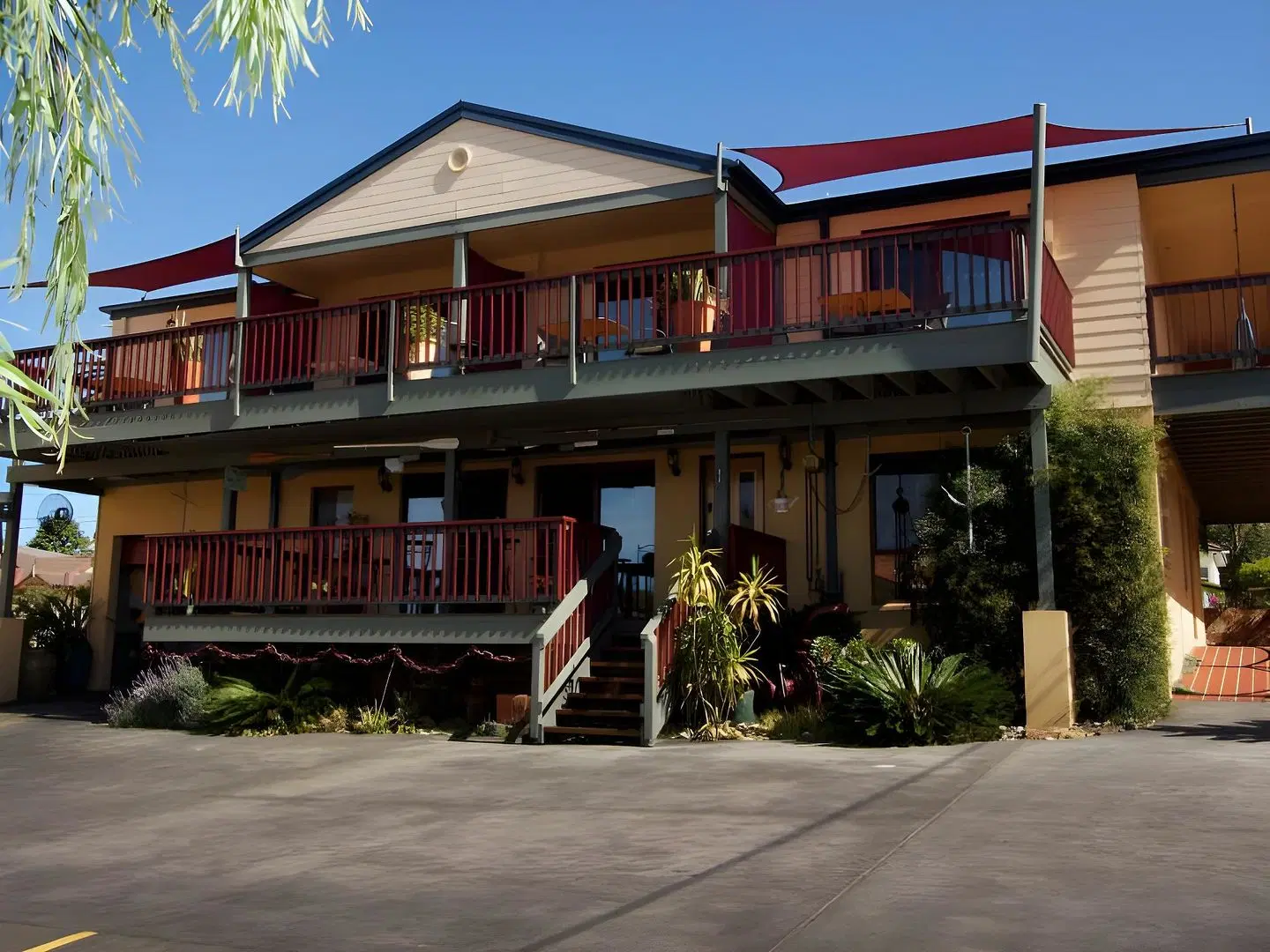 Anchors Aweigh EXTERIOR