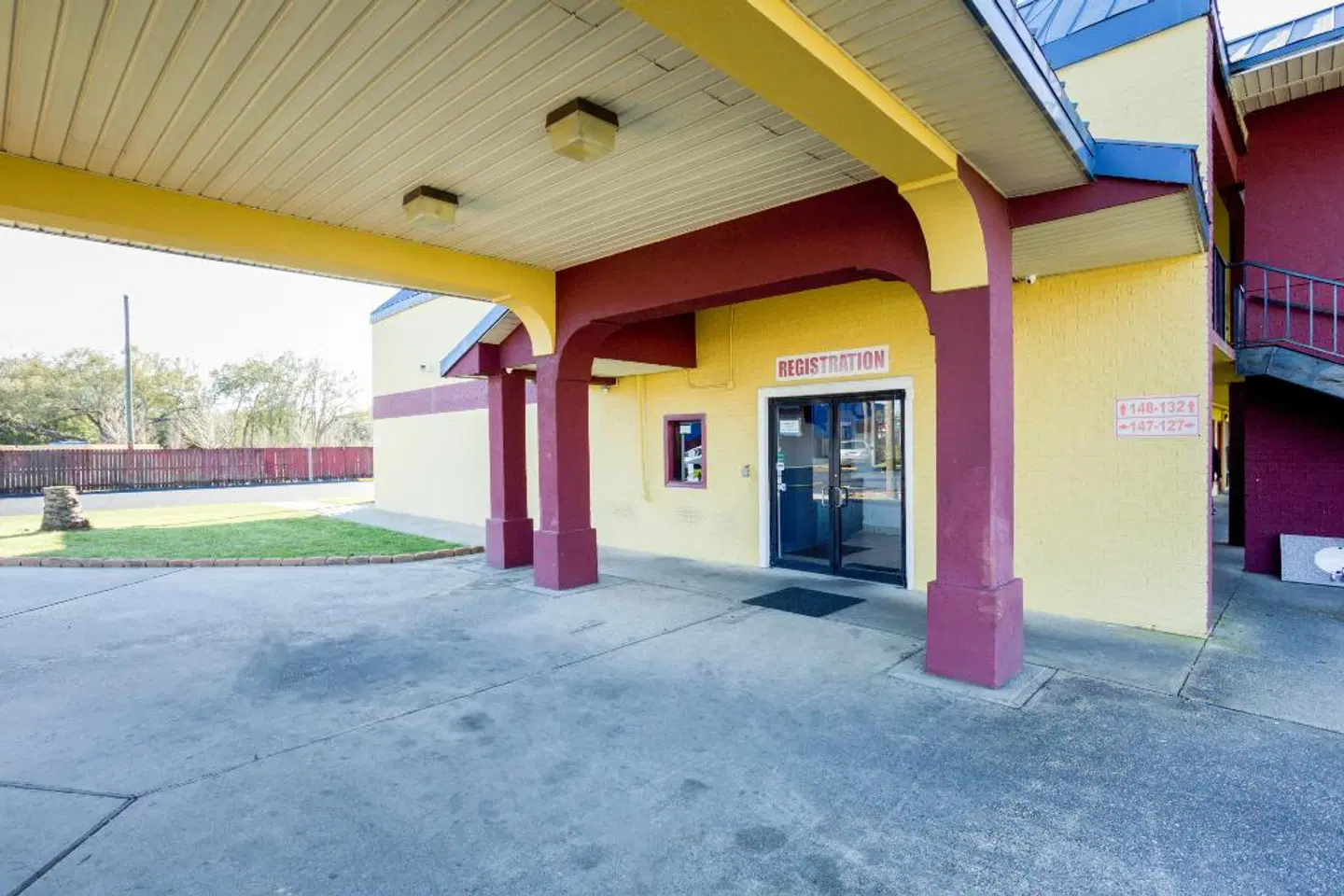 OYO Hotel Pensacola I-10 & Hwy 29 EXTERIOR
