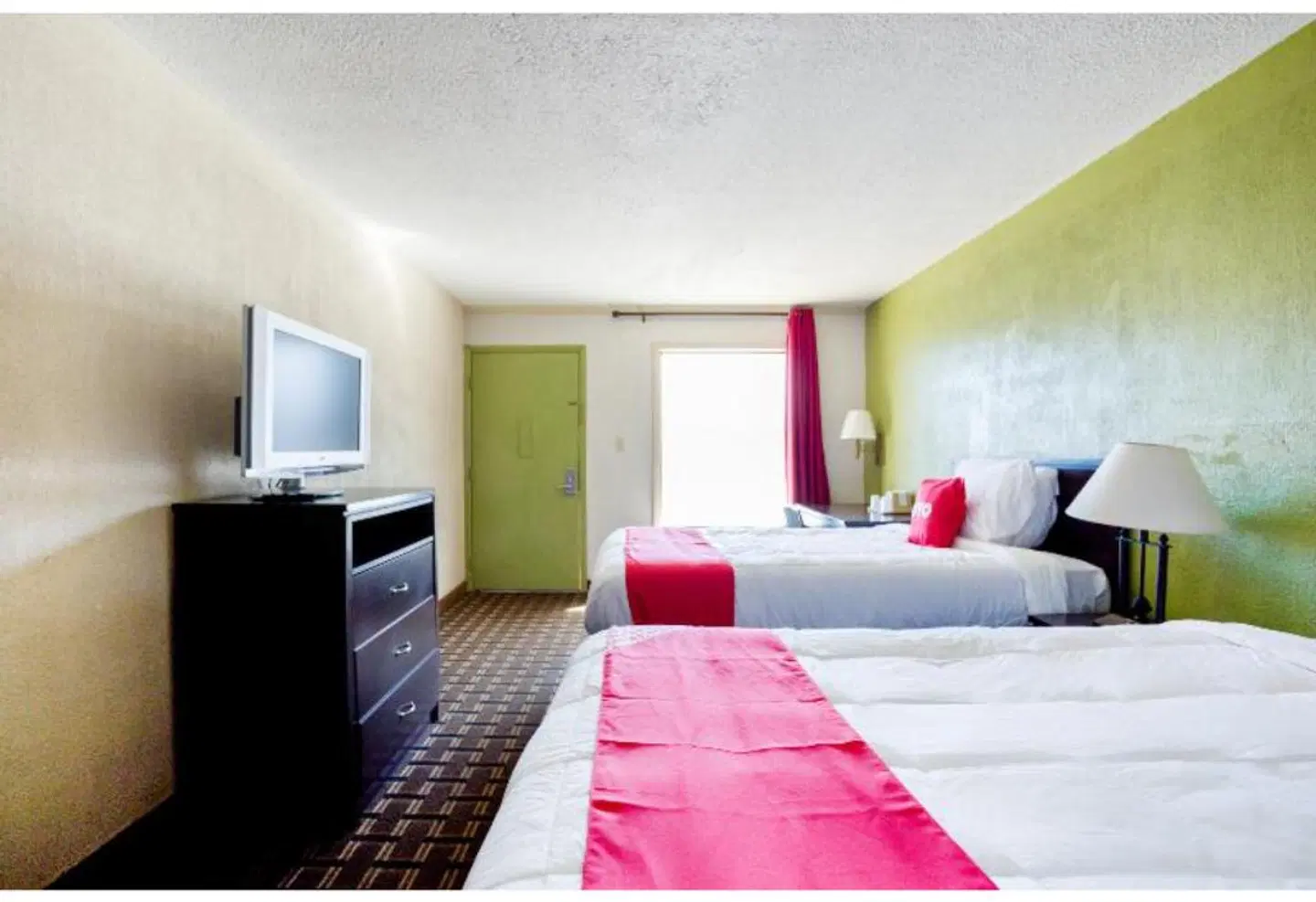 OYO Hotel Pensacola I-10 & Hwy 29 ROOM_EXAMPLE