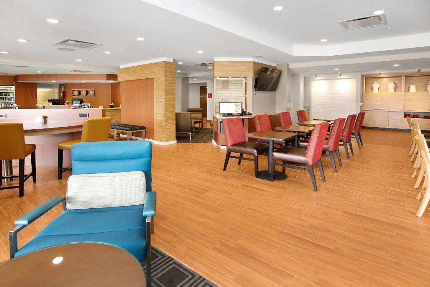 TownePlace Suites by Marriott Pittsburgh Harmarville LOUNGE_LOBBY