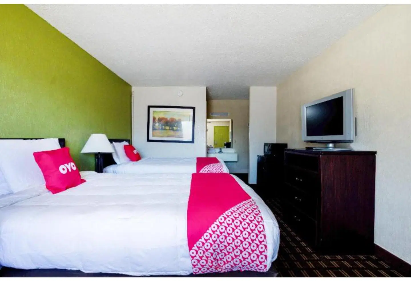 OYO Hotel Pensacola I-10 & Hwy 29 ROOM_EXAMPLE