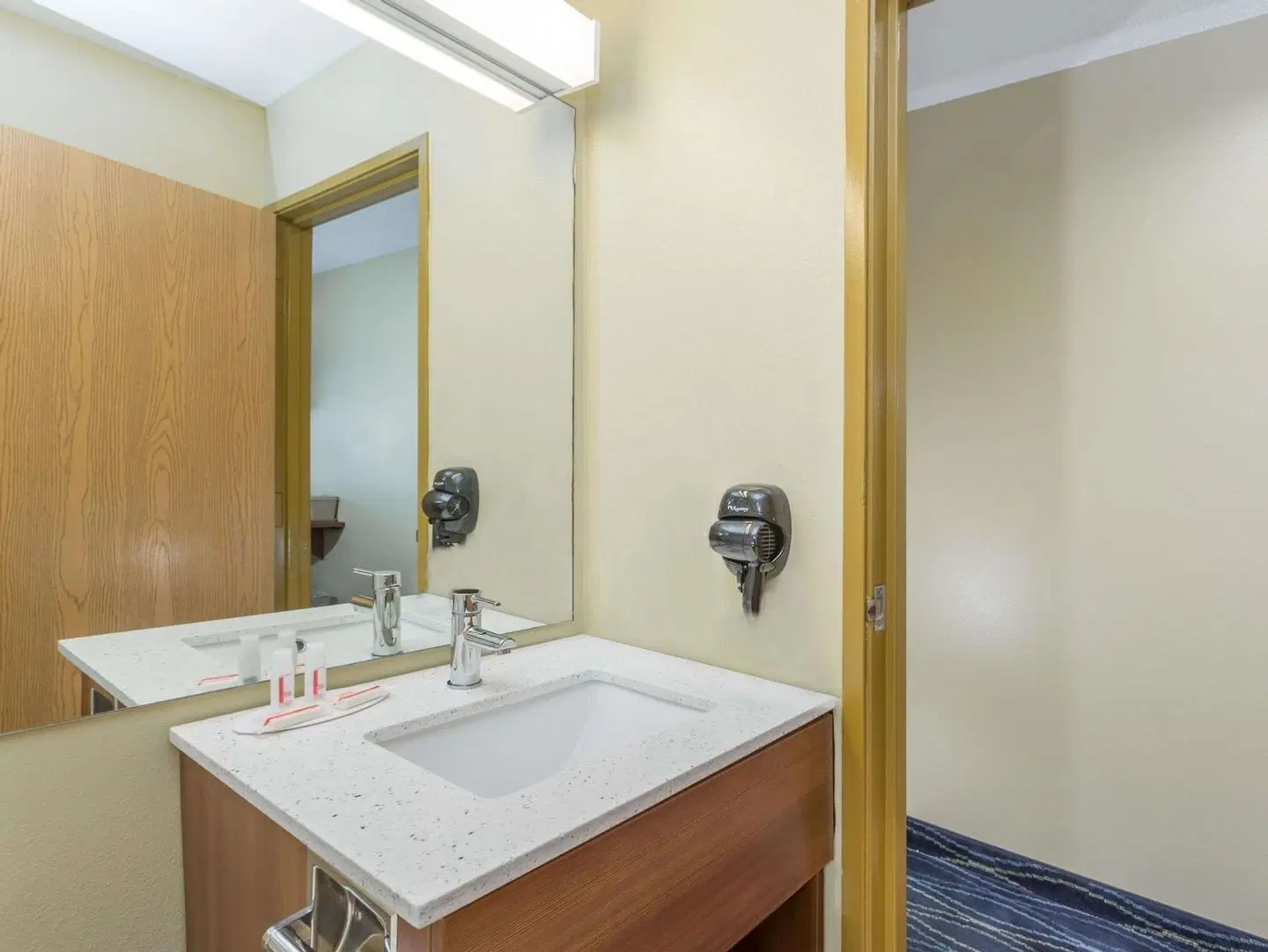 Microtel Inn & Suites by Wyndham Gulf Shores Badezimmer