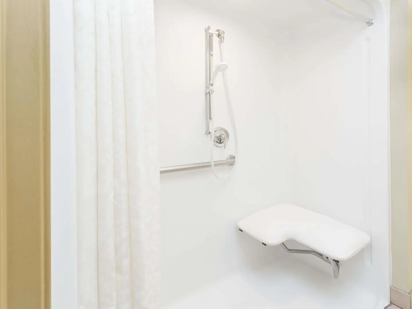 Microtel Inn & Suites by Wyndham Gulf Shores Badezimmer