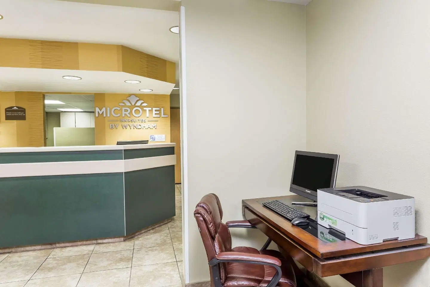 Microtel Inn & Suites by Wyndham Gulf Shores ROOM_EXAMPLE