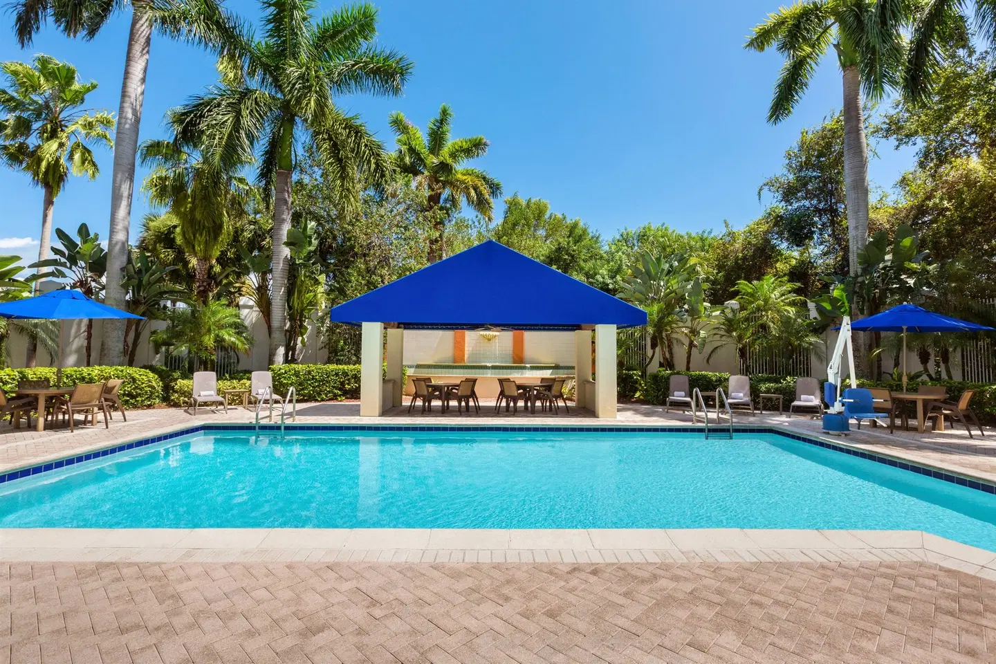 SpringHill Suites by Marriott Boca Raton OUTDOOR_POOL