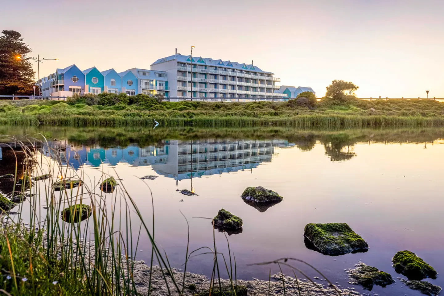Lady Bay Resort EXTERIOR