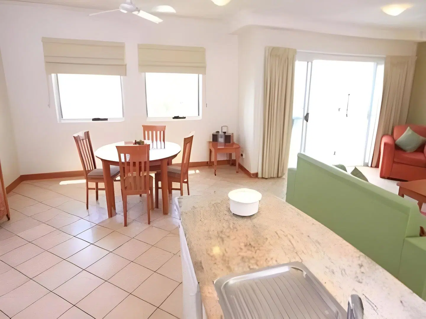 Coolum Seaside Apartments ROOM_EXAMPLE