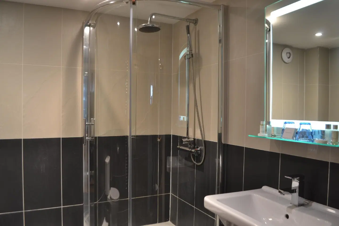 The Nags Head Inn Badezimmer