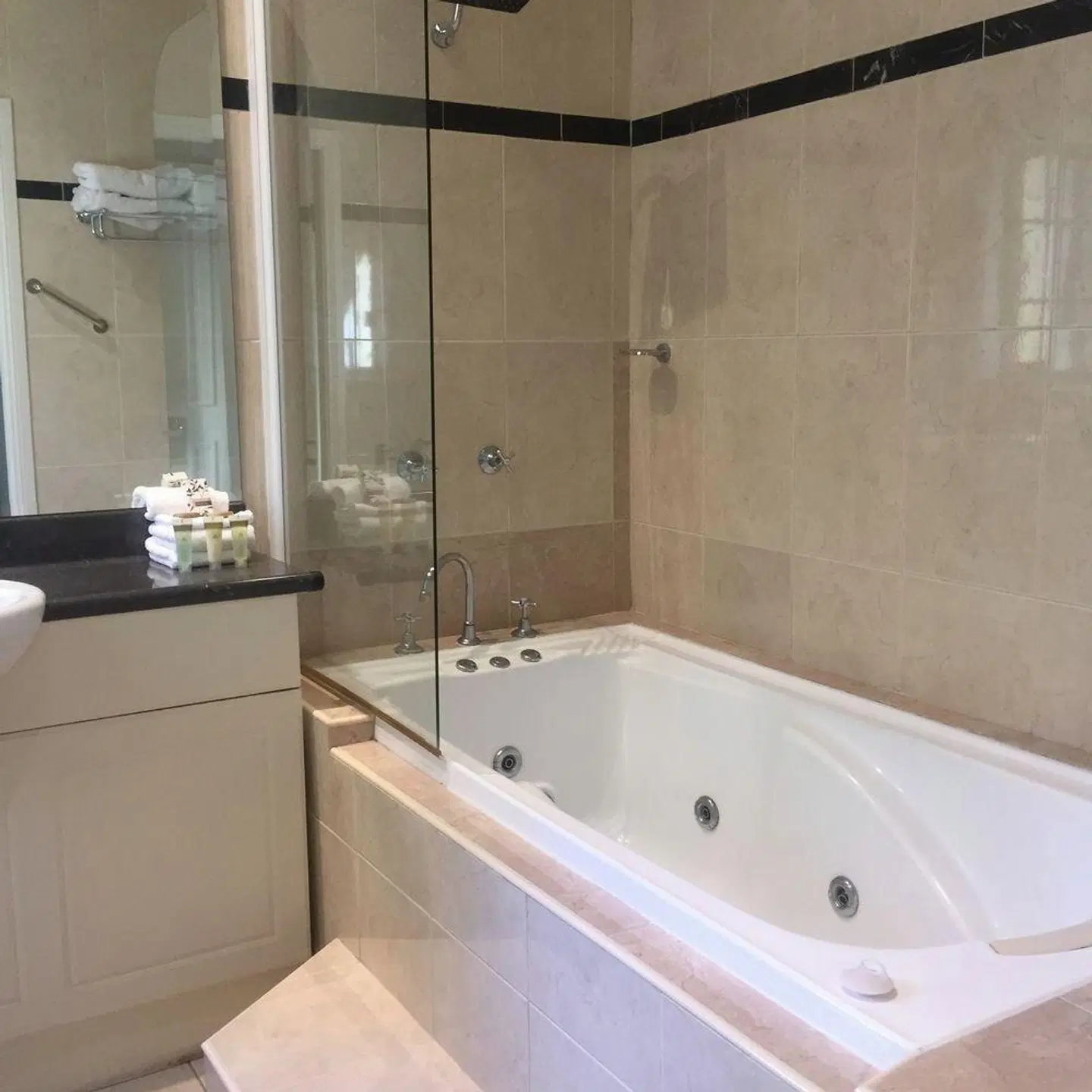 Camden Valley Inn Badezimmer