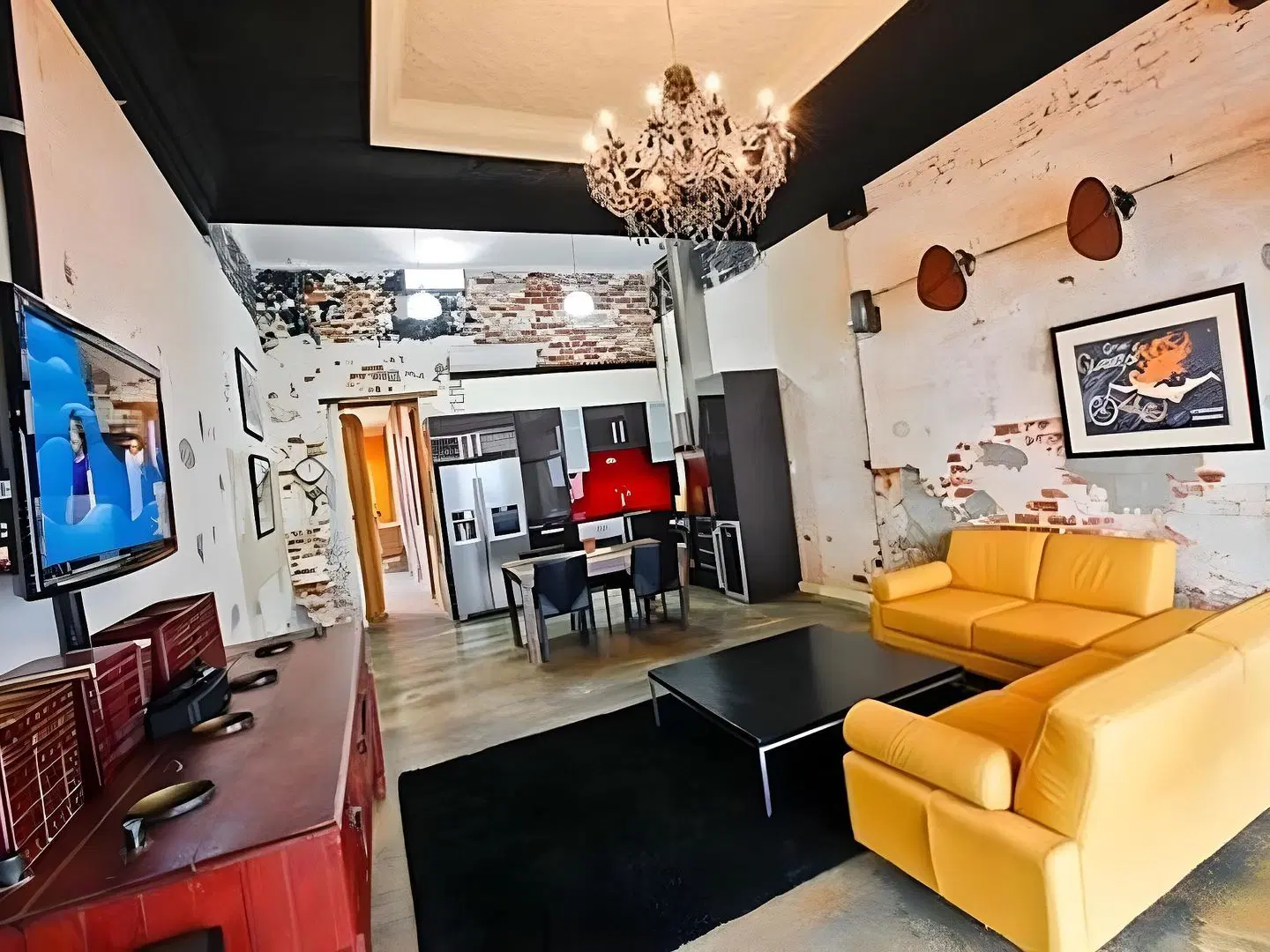 Indulge Apartments - Eighth Bar