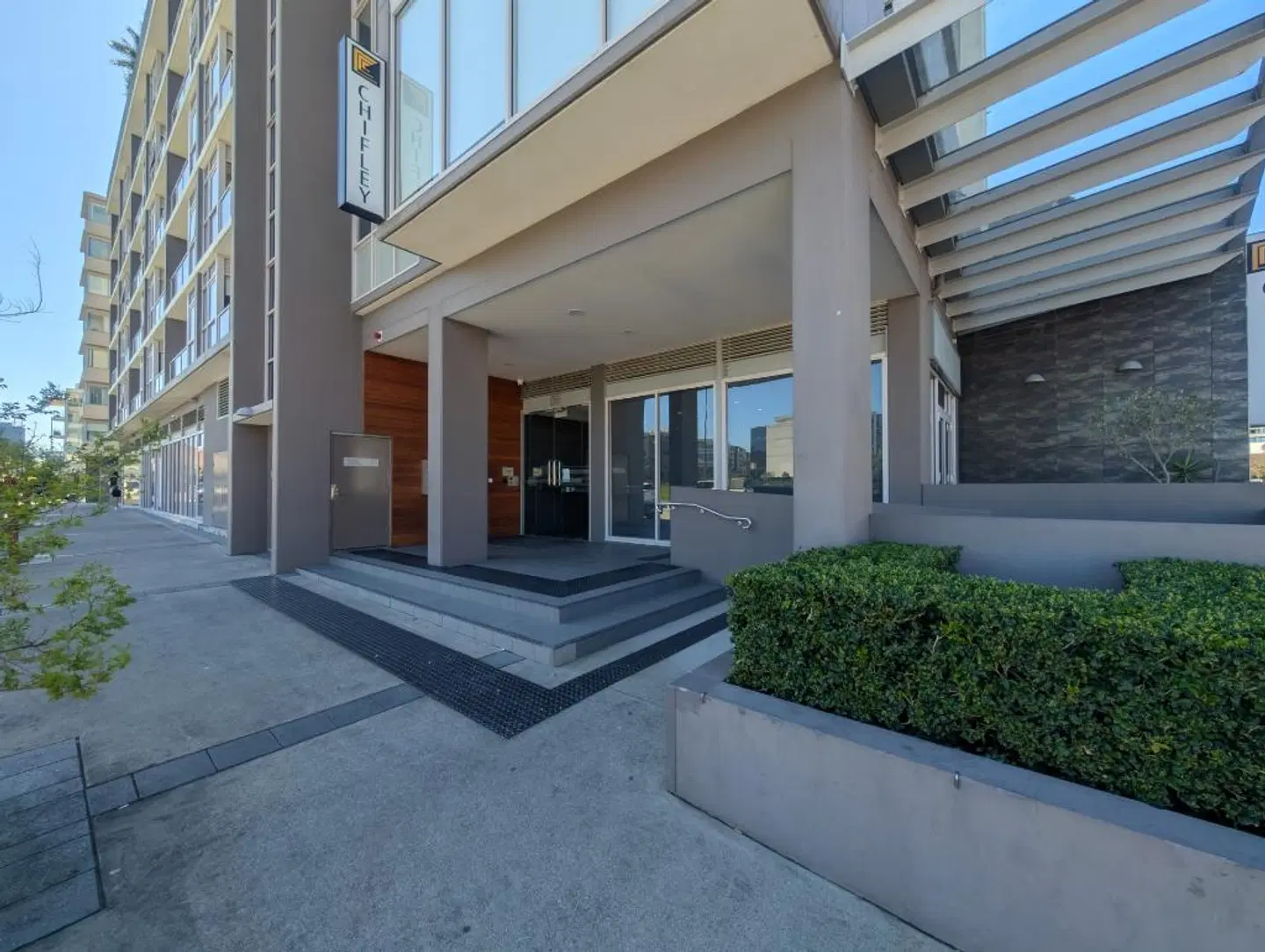 Honeysuckle Executive Apartments EXTERIOR