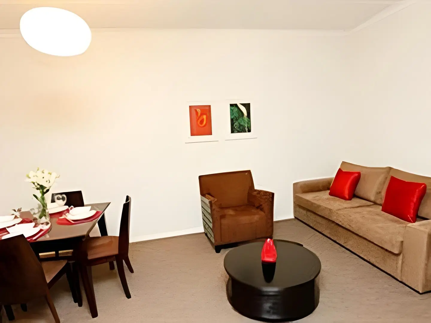 Indulge Apartments Ontario ROOM_EXAMPLE