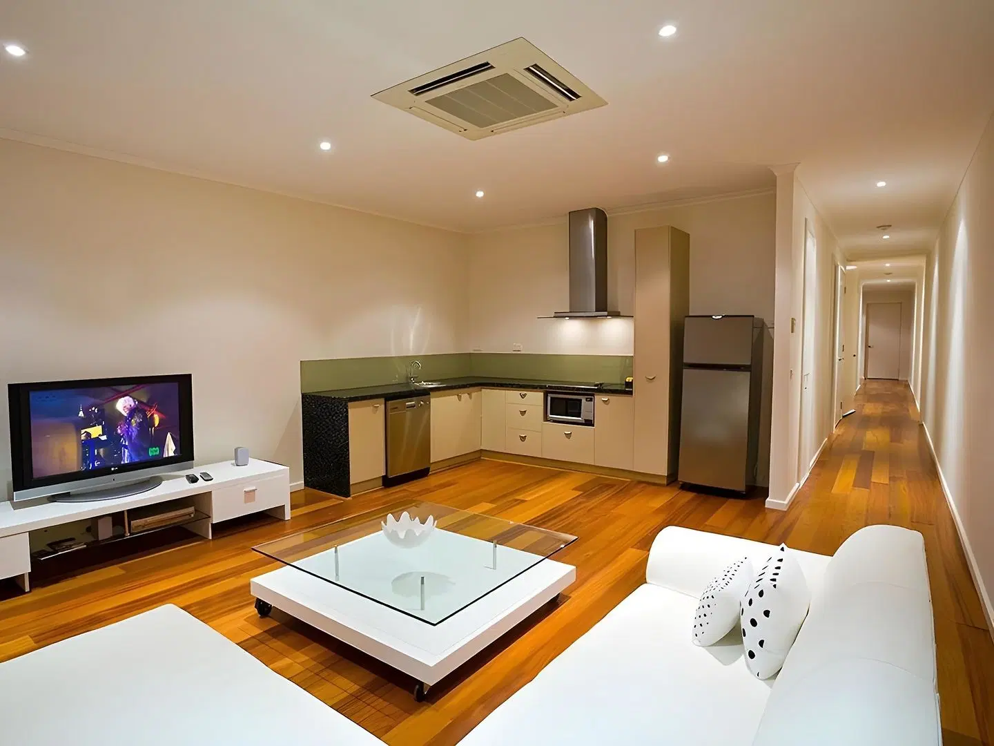 Indulge Apartments Langtree ROOM_EXAMPLE