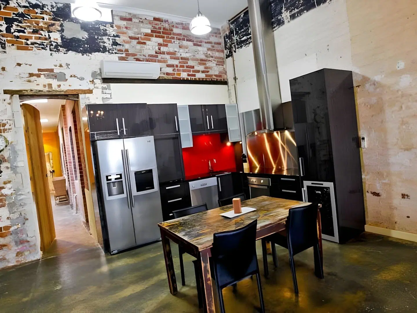 Indulge Apartments - Eighth Restaurant