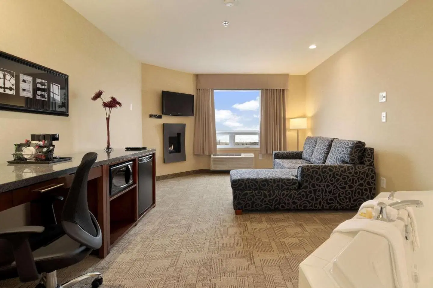 Days Inn by Wyndham Regina Airport West ROOM_EXAMPLE