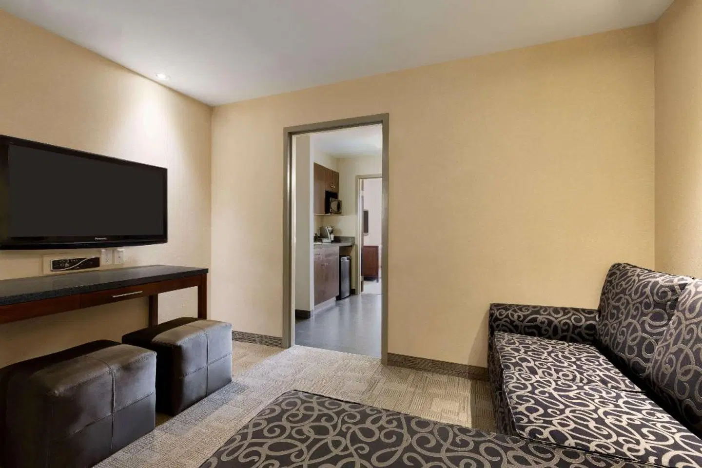 Days Inn by Wyndham Regina Airport West ROOM_EXAMPLE