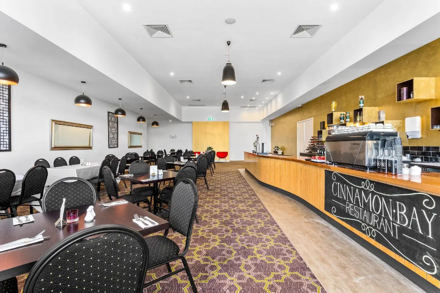 Quality Suites D'Olive Restaurant