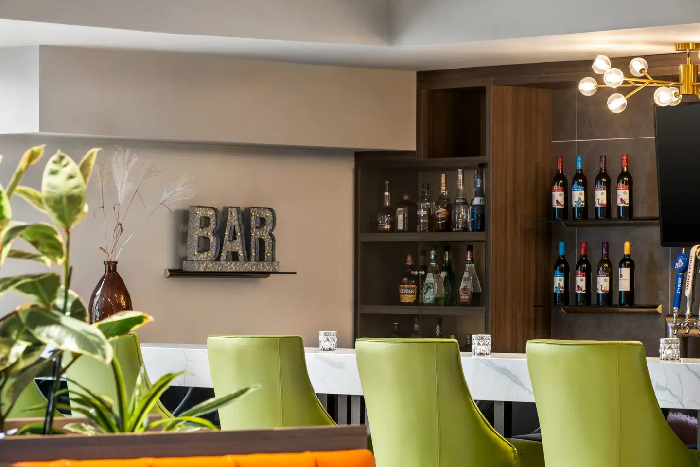 Crowne Plaza Saint John Harbour View by IHG Bar