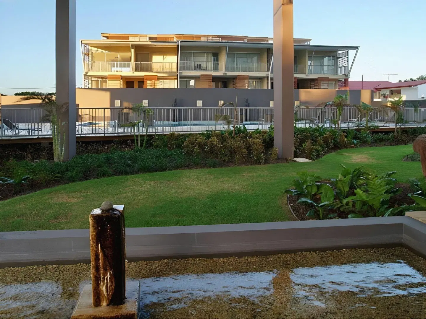 On The Beach Resort Bribie Island EXTERIOR