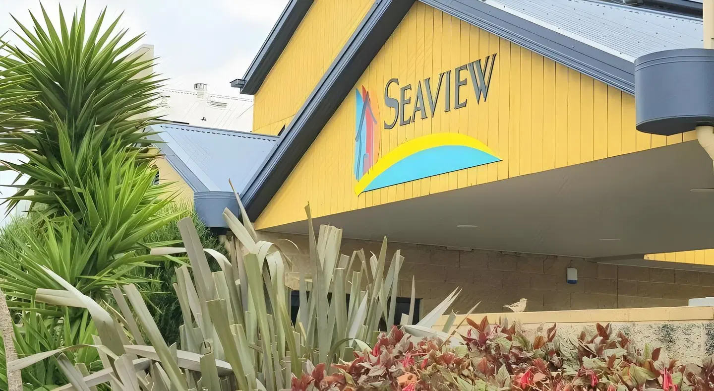 Seaview Motel & Apartments EXTERIOR