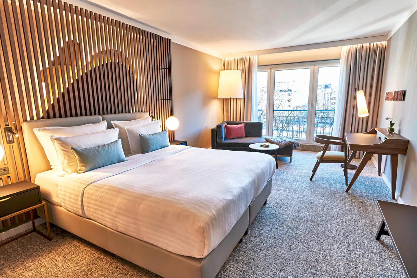 Steigenberger Hotel Hamburg ROOM_EXAMPLE