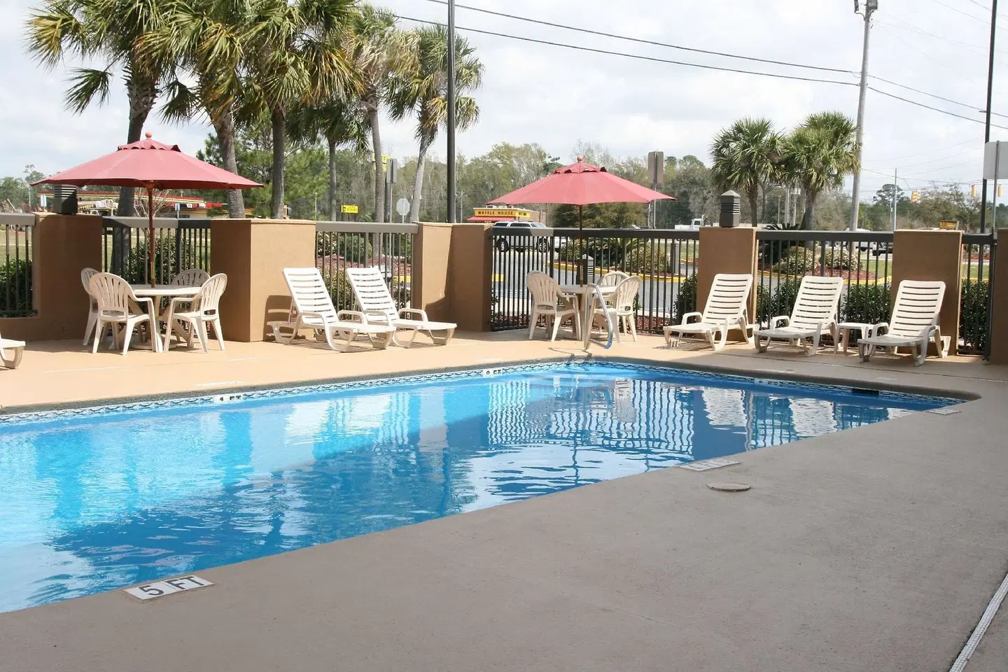 Hampton Inn Biloxi/Ocean Springs OUTDOOR_POOL