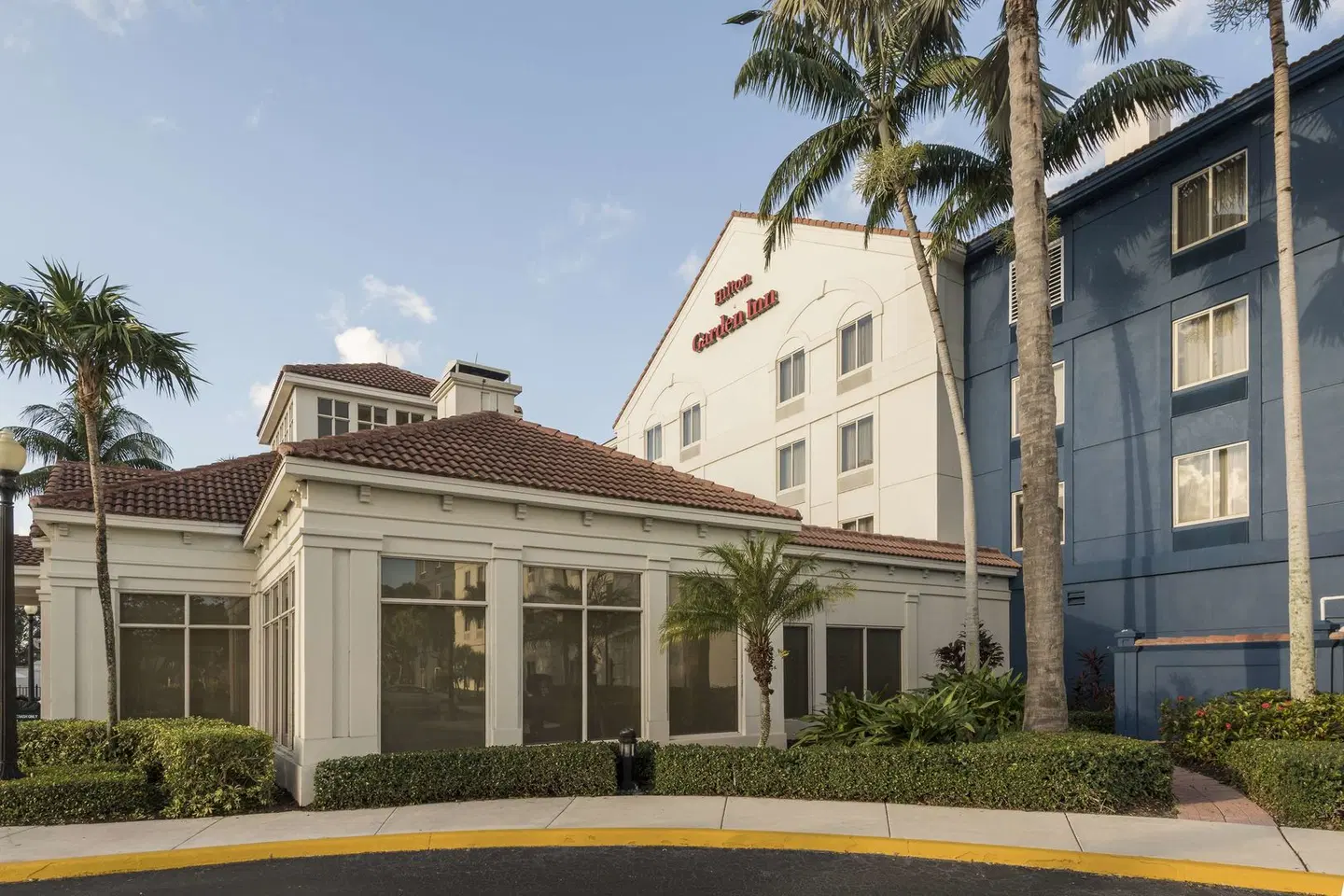 Hilton Garden Inn Boca Raton EXTERIOR