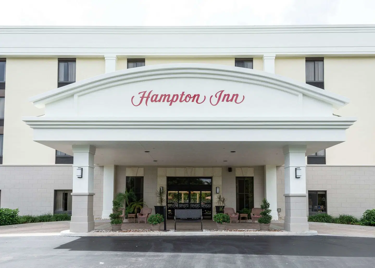 Hampton Inn Boca Raton EXTERIOR