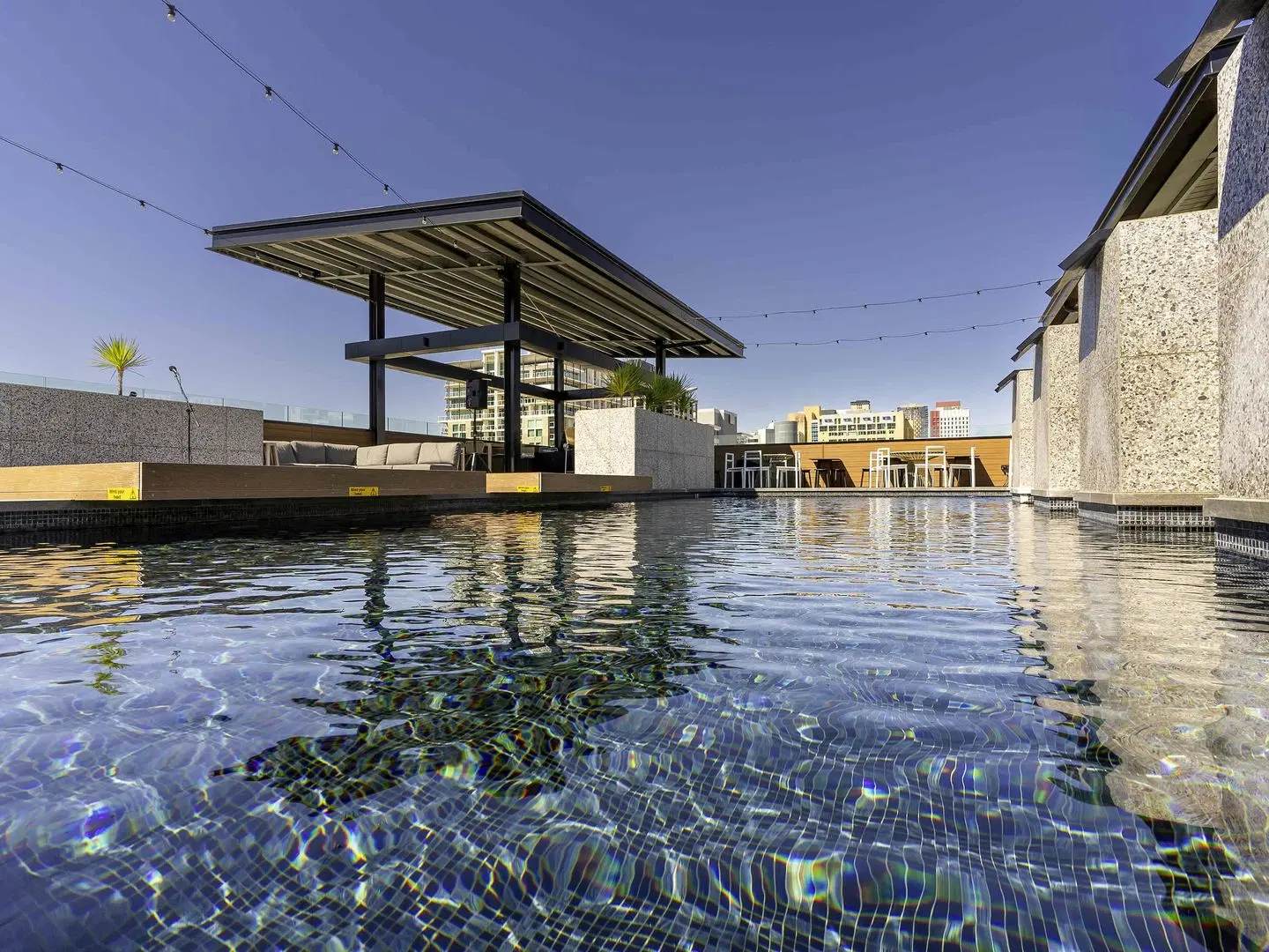 Rockford Adelaide OUTDOOR_POOL
