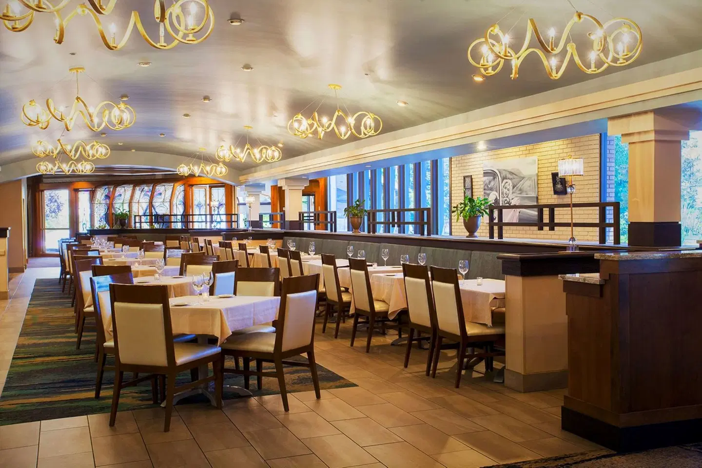 The Riverside Hotel Bar