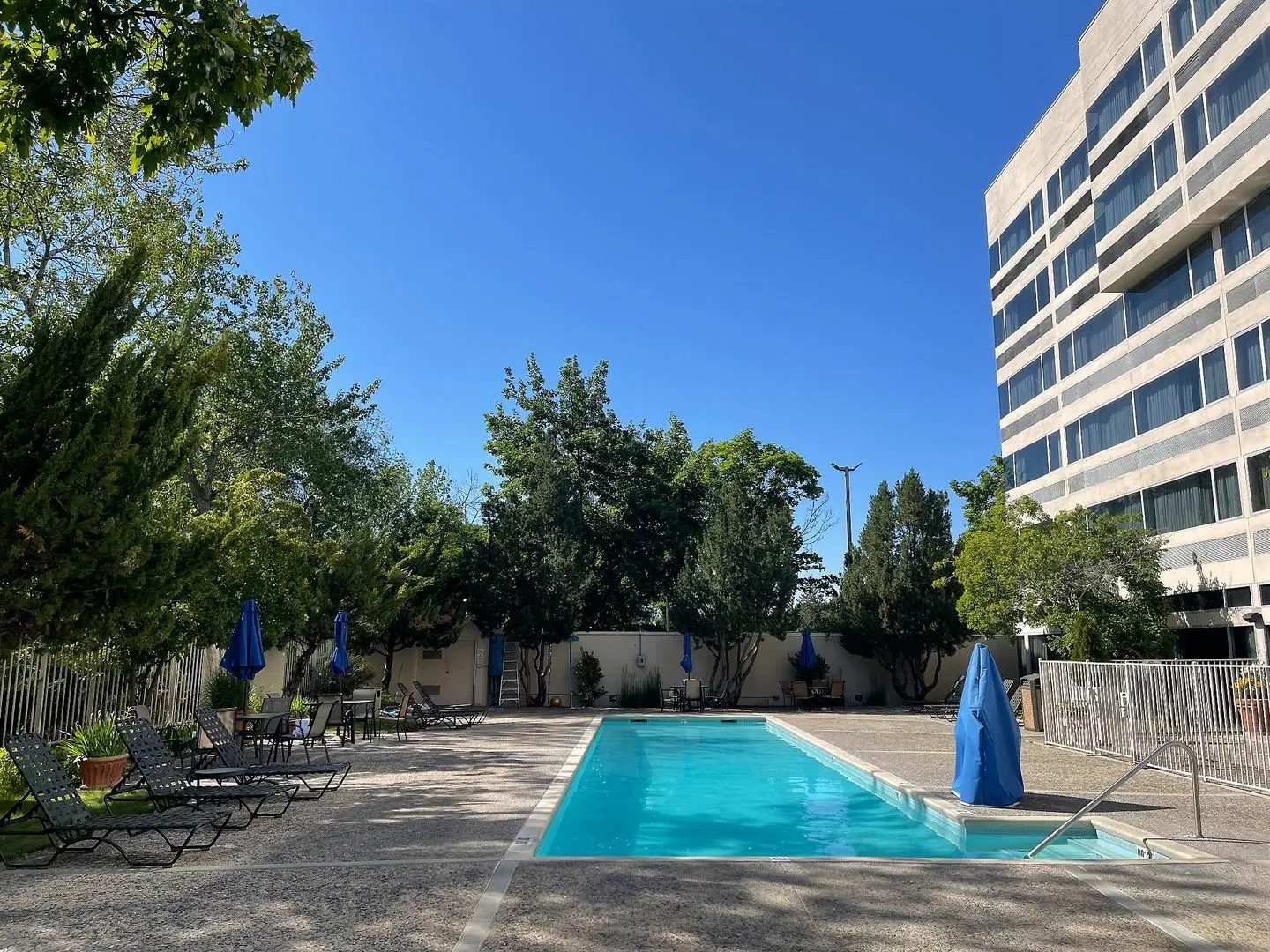 Holiday Inn Express Boise-University Area by IHG OUTDOOR_POOL