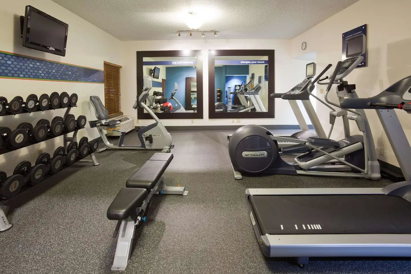 Hampton Inn Cedar Rapids SPORTS_AND_LEISURE