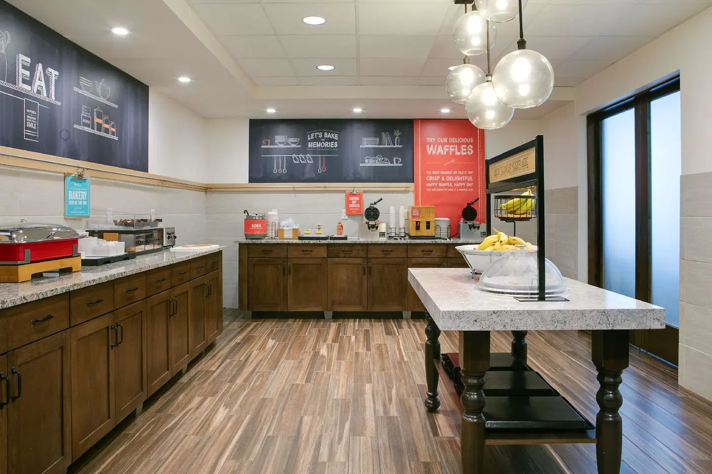 Hampton Inn & Suites Hudson Restaurant