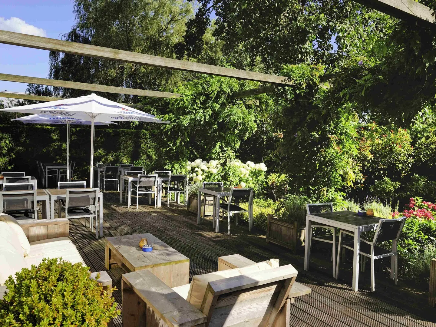 ibis Rotterdam Vlaardingen Terrasse